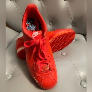 Nike Classic Cortez Team Orange (Women’s size 7)